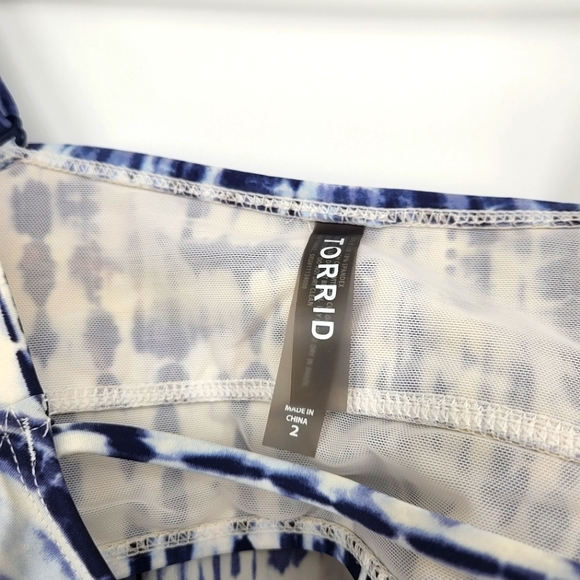 Torrid tie dye criss-cross bikini top - Picture 4 of 8
